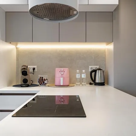Your Stylish 1br With Private Parking アパート *